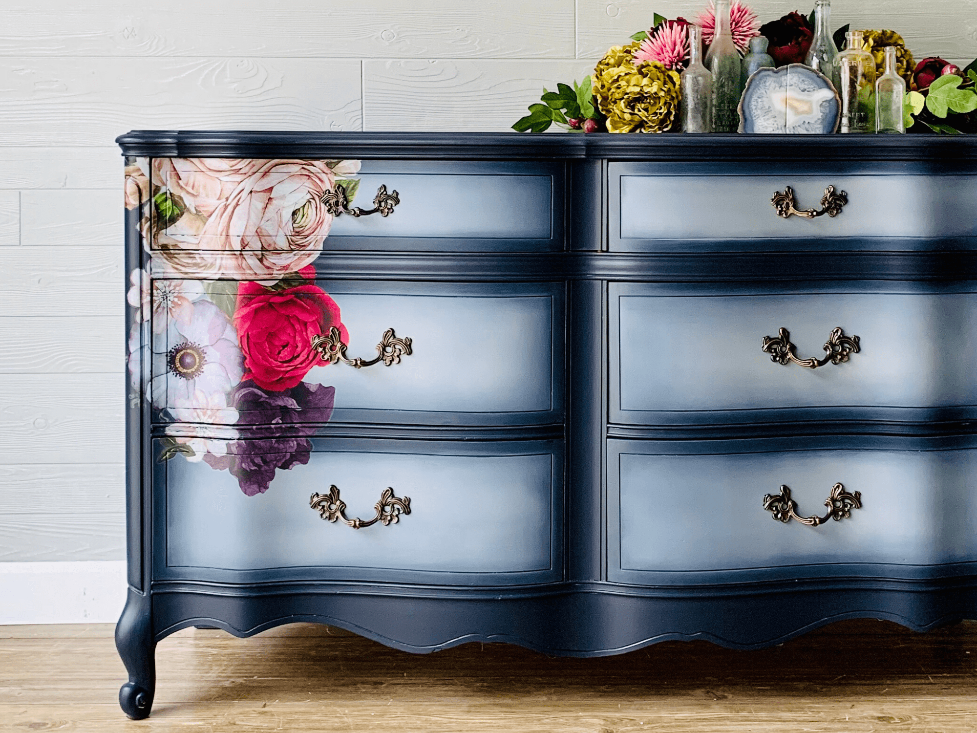 Blend Paint on Furniture