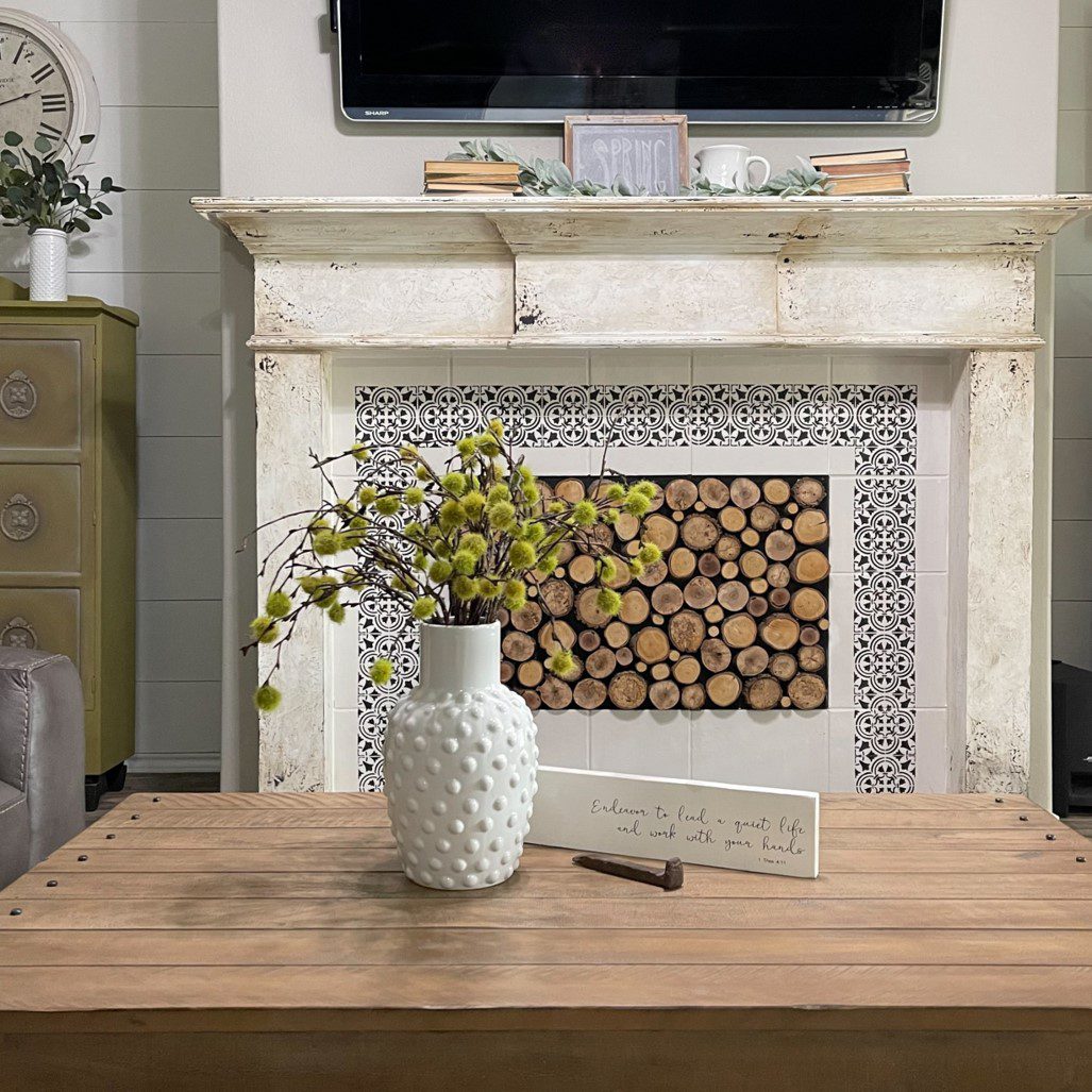 Fireplace Painted with Dixie Belle Chalk Mineral Paint