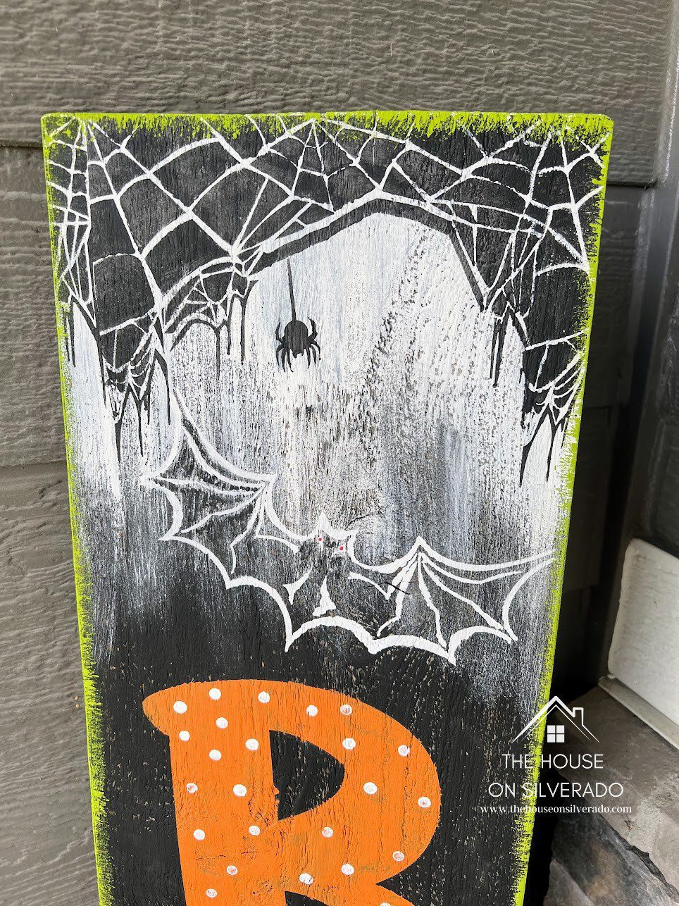 Dixie Belle Paint Clear Coat over wooden Halloween Sign